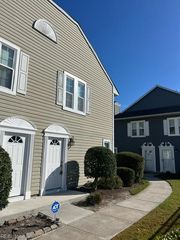 109 Seaside LN # 109, Virginia Beach, VA 23462