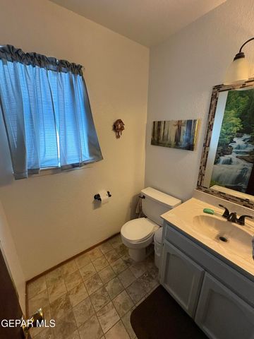 2901 LAKE MICHIGAN Drive, El Paso, TX 79936