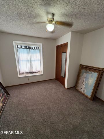 2901 LAKE MICHIGAN Drive, El Paso, TX 79936