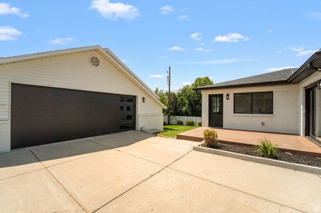 2242 E KENSINGTON AVE, Salt Lake City, UT 84108