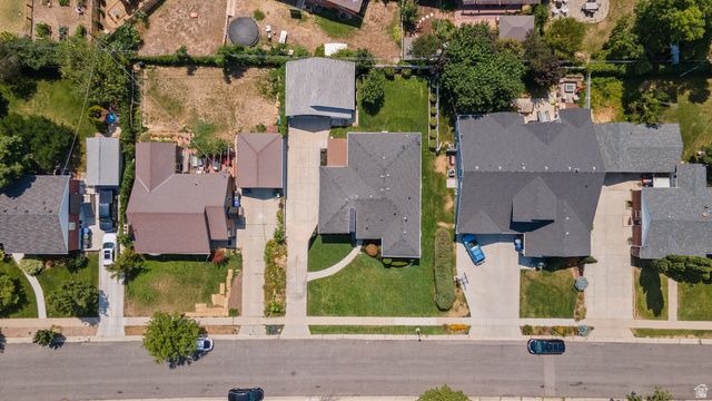 2242 E KENSINGTON AVE, Salt Lake City, UT 84108