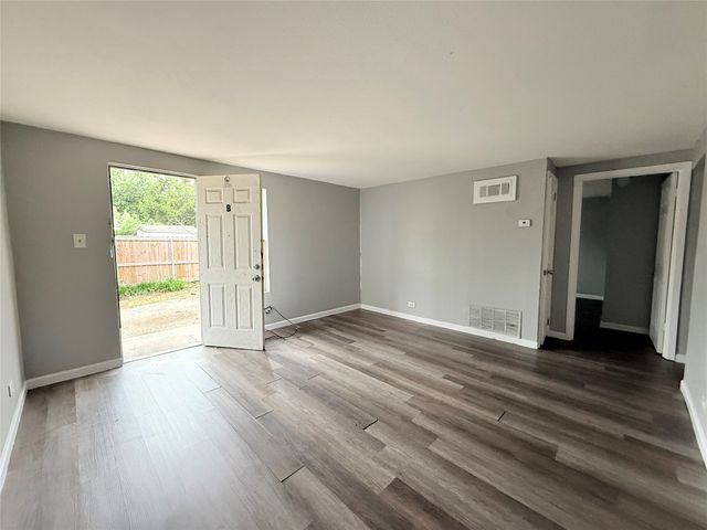 601 Francine Drive B, Irving, TX 75060