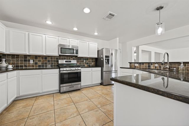 7203 Greenwood Point Drive, Cypress, TX 77433