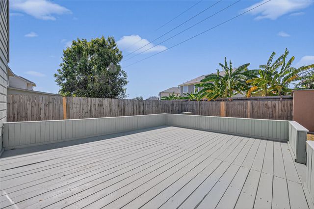 7203 Greenwood Point Drive, Cypress, TX 77433