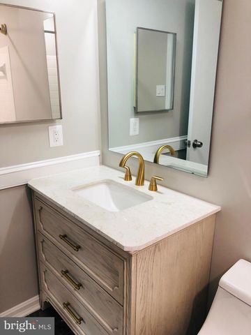 9533 CLOCKTOWER LN, Columbia, MD 21046