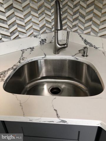 9533 CLOCKTOWER LN, Columbia, MD 21046