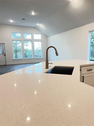 12911 Green Valley, Rosharon, TX 77583