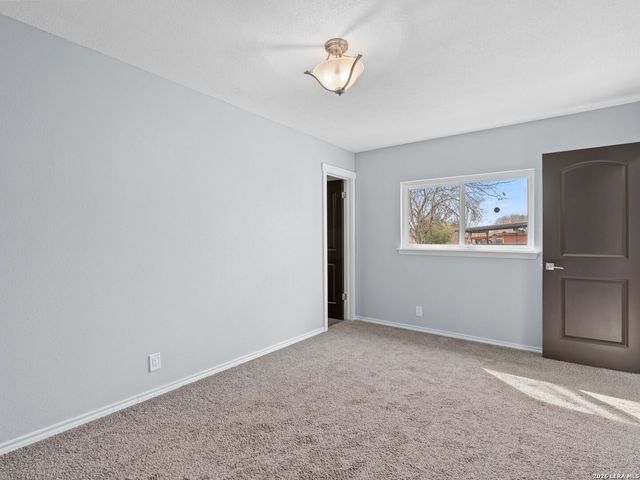 5842 Sun Farm, San Antonio, TX 78244