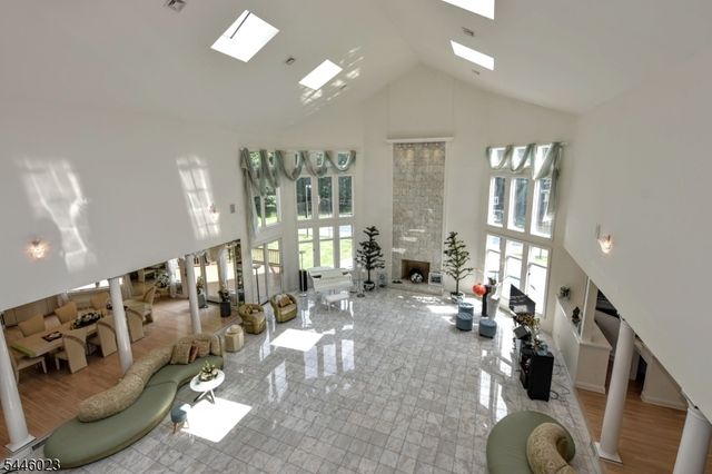 20 Burning Hollow Rd, Saddle River Boro, NJ 07458
