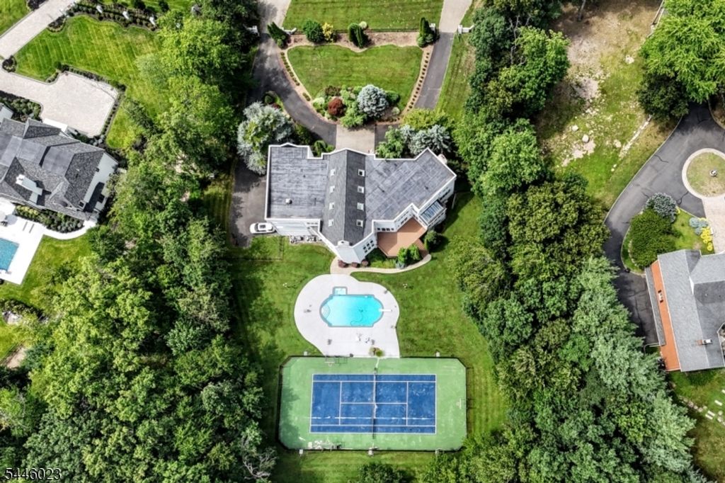 20 Burning Hollow Rd, Saddle River Boro, NJ 07458 — photo 2