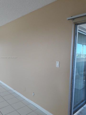 3301 Spanish Moss Terrace 906, Lauderhill, FL 33319