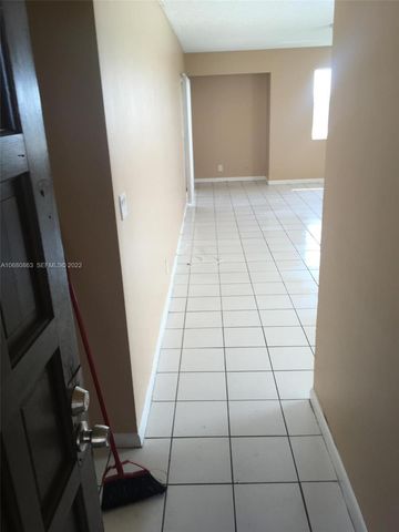 3301 Spanish Moss Terrace 906, Lauderhill, FL 33319