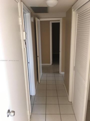 3301 Spanish Moss Terrace 906, Lauderhill, FL 33319