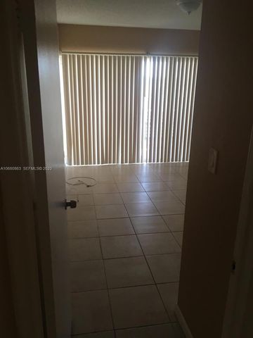3301 Spanish Moss Terrace 906, Lauderhill, FL 33319
