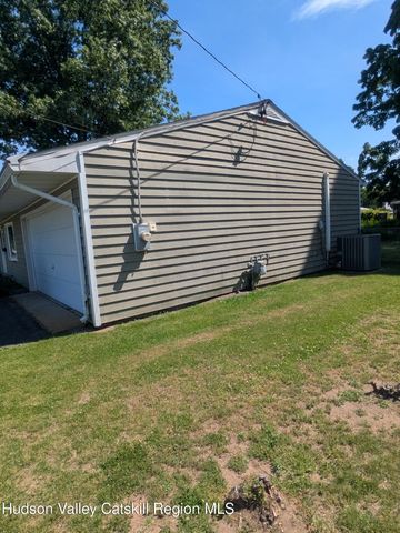 15 Kalina Drive, Saugerties, NY 12477