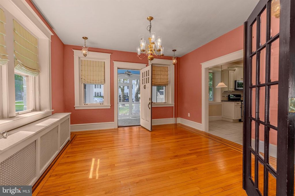 749 CENTRAL AVE, HAMMONTON, NJ 08037 — photo 2