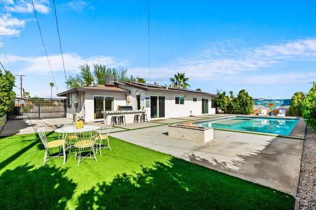 359 W Bon Air Drive, Palm Springs, CA 92262