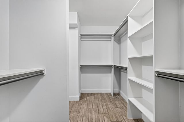 818 Silvergate Drive, Houston, TX 77079