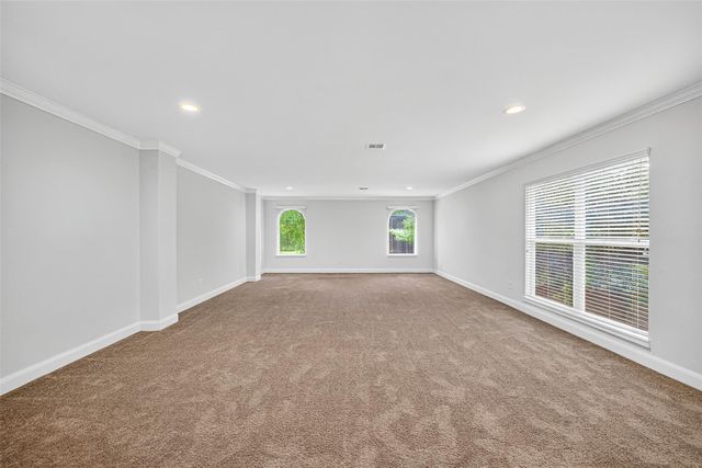 818 Silvergate Drive, Houston, TX 77079