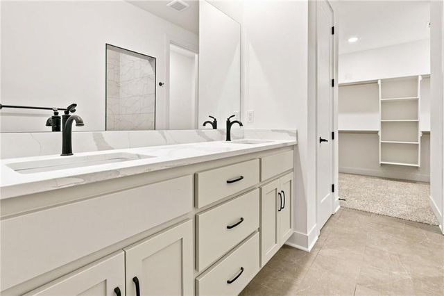 1705 NW 105th Terrace, Kansas City, MO 64155