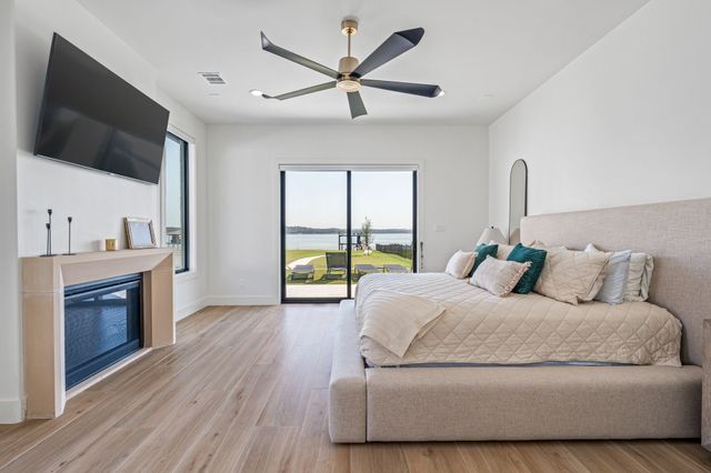 1804 Laguna Bay S, Pelican Bay, TX 76020