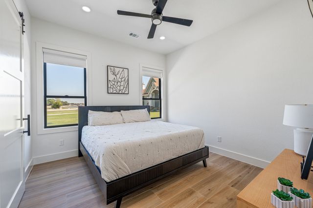 1804 Laguna Bay S, Pelican Bay, TX 76020