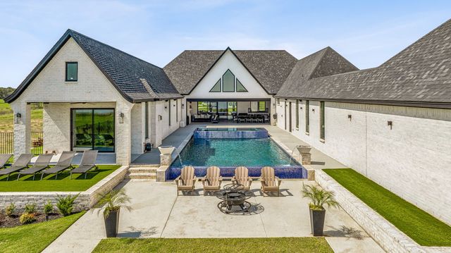 1804 Laguna Bay S, Pelican Bay, TX 76020