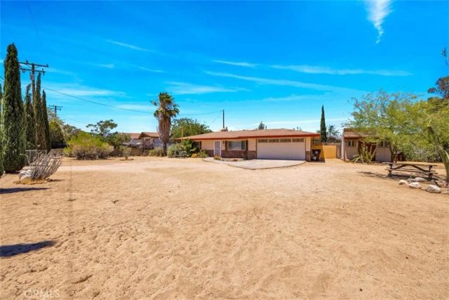 57556 Pueblo Trail, Yucca Valley, CA 92284