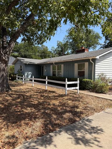 1101 W Chambers Street, Cleburne, TX 76033