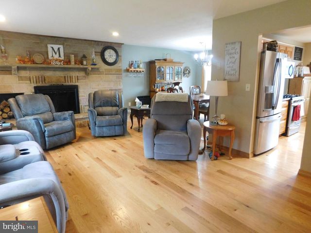 15 SUSAN DRIVE, Belleville, PA 17004