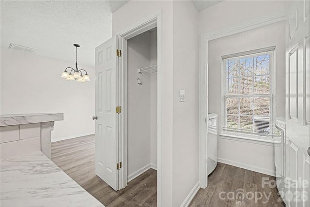 2405 Smugglers Court, Charlotte, NC 28216