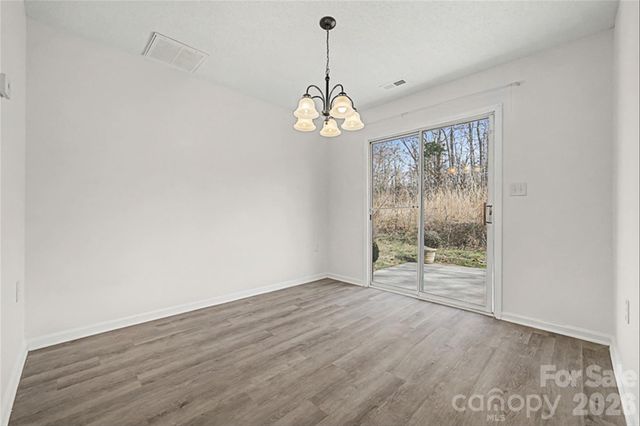 2405 Smugglers Court, Charlotte, NC 28216