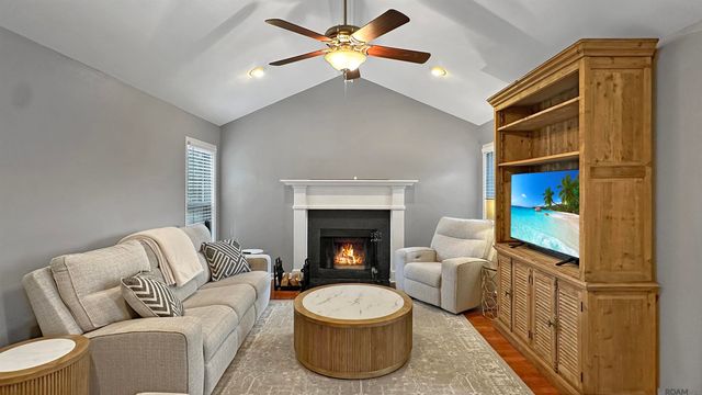 7925 Jefferson Place Blvd, Baton Rouge, LA 70809