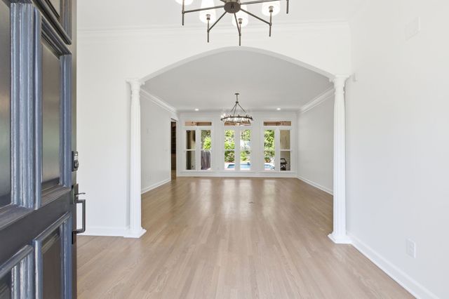 424 Martingale Dr, Franklin, TN 37067