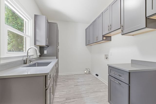 424 Martingale Dr, Franklin, TN 37067