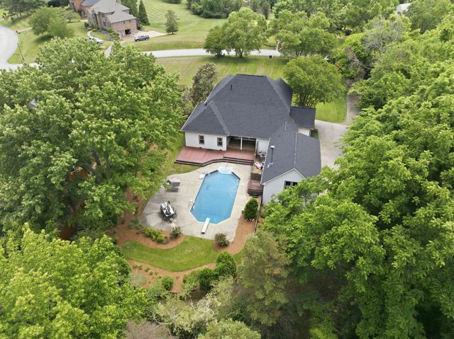 424 Martingale Dr, Franklin, TN 37067