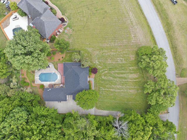 424 Martingale Dr, Franklin, TN 37067
