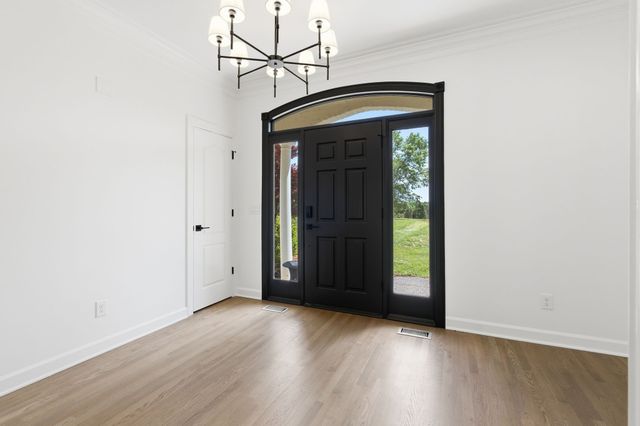 424 Martingale Dr, Franklin, TN 37067