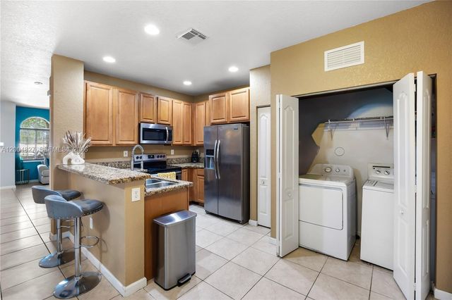14254 SW 272nd St, Homestead, FL 33032