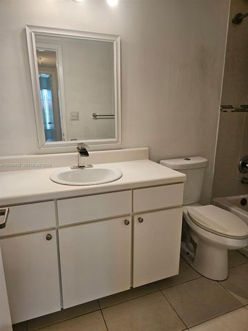 4900 NW 79th Avenue 206, Doral, FL 33166
