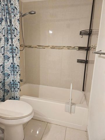 4900 NW 79th Avenue 206, Doral, FL 33166
