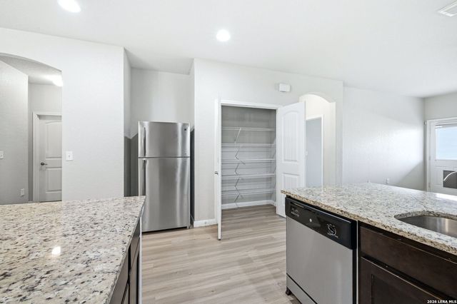 5950 LARKSPUR VLY, San Antonio, TX 78218