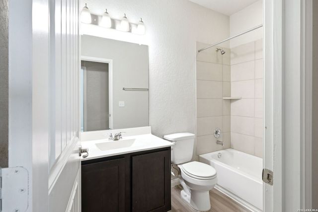 5950 LARKSPUR VLY, San Antonio, TX 78218