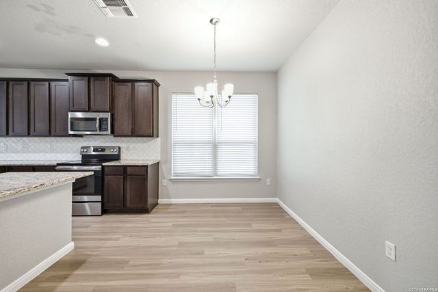 5950 LARKSPUR VLY, San Antonio, TX 78218