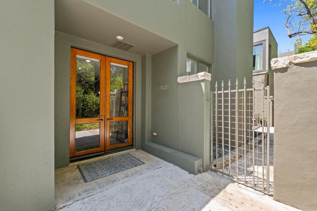 1111 W 12th ST 102, Austin, TX 78703