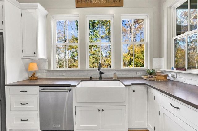 352 Woodmont Court, Canton, GA 30115