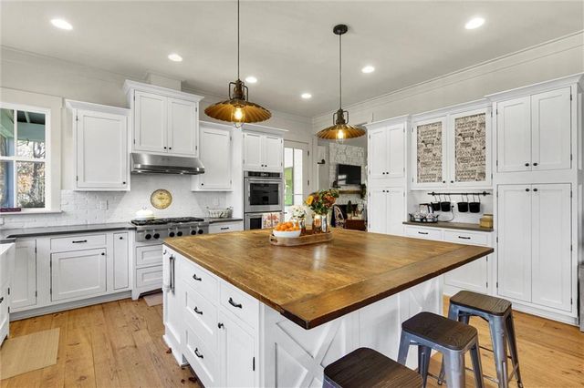 352 Woodmont Court, Canton, GA 30115