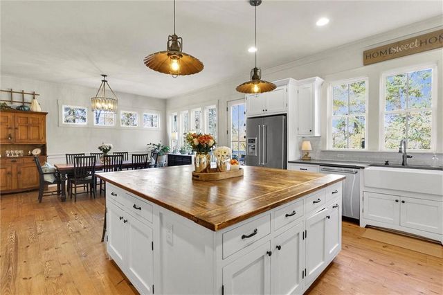 352 Woodmont Court, Canton, GA 30115