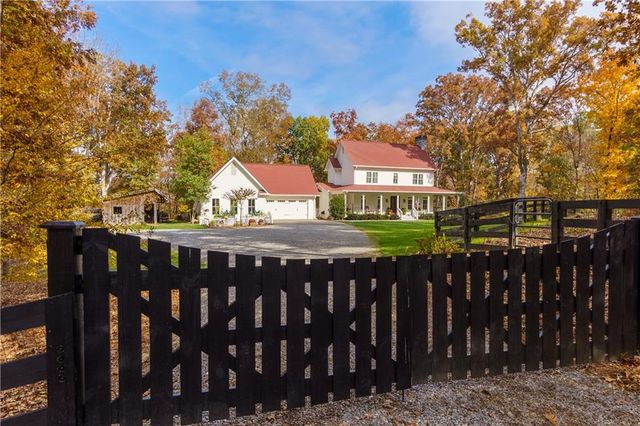 352 Woodmont Court, Canton, GA 30115