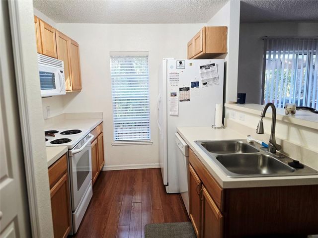 4607 ASHBURN SQUARE DRIVE, Tampa, FL 33610